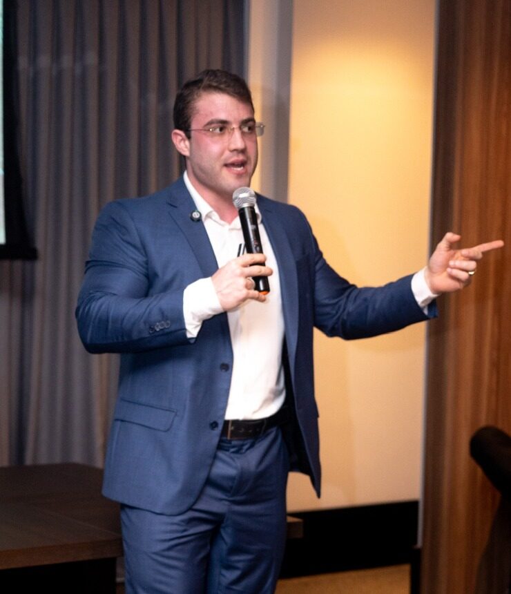 Dr. João Diniz